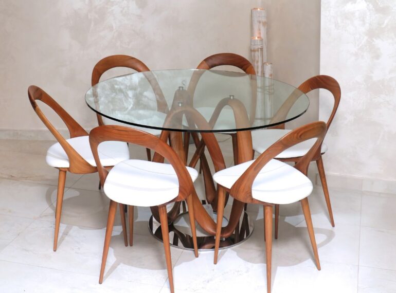 Get Furniture as the Restaurant Dining Tables Manufacturer Delhi offering elegant glass and wooden dining sets.
