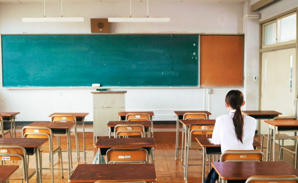 School furniture manufacturer Delhi classroom setup